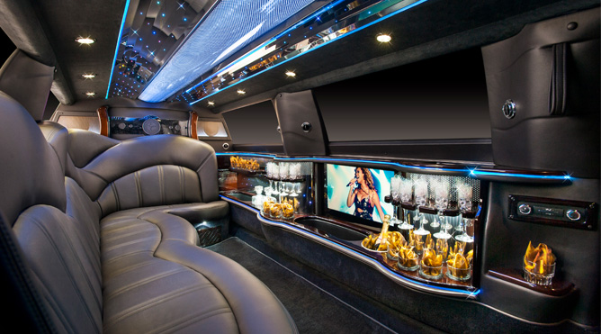 Lincoln Stretch Limo Petaluma