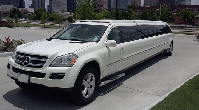 Mercedes GL Limo in Petaluma