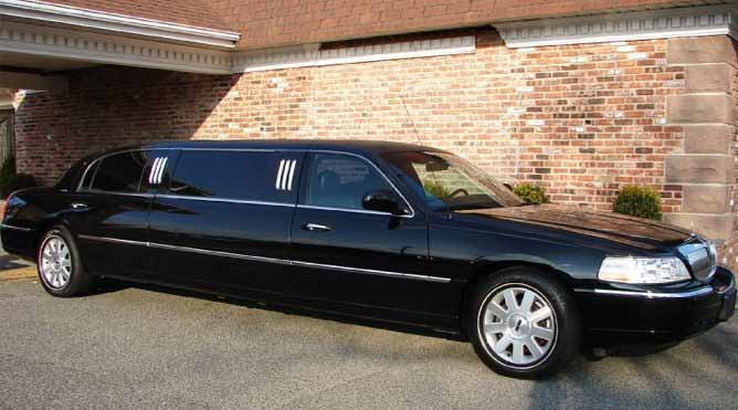 6 passenger Limo Petaluma